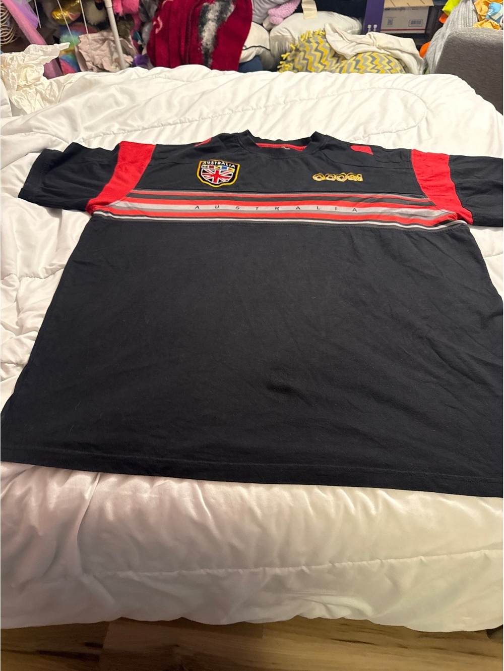 Coogi Australia 4XL Black and Red Graphic T-Shirt